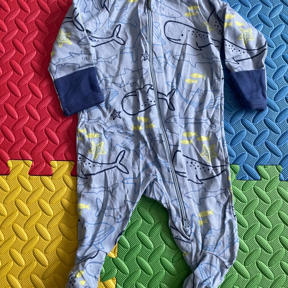 Wonder Nation Gray and Navy Whale Print Footie